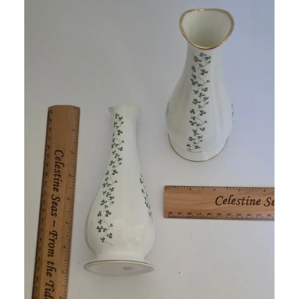 Royal Tara Ireland Fine Bone China Shamrock Bud Vases Pair Gold Rim Galway Irish